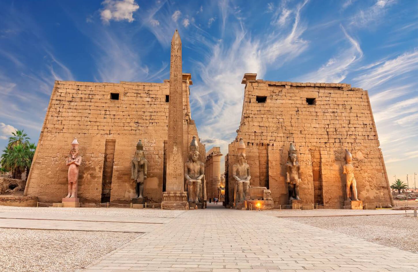 Blogs - Amazing shot of Luxor Temple